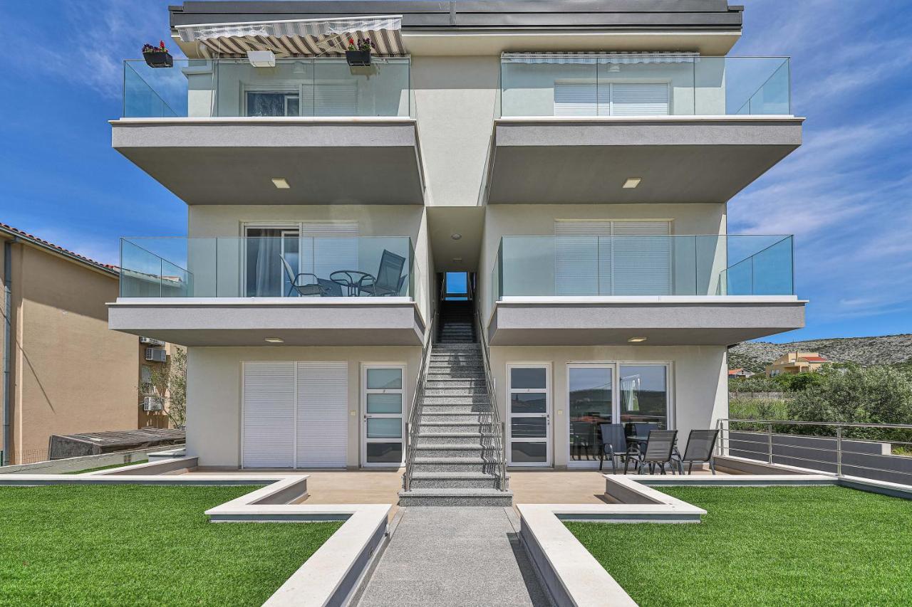Blue View Apartment Trogir Bagian luar foto